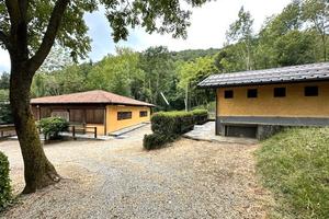 Teorema Aziende IMMOBILE COMM. EX PARADISO VERDE
