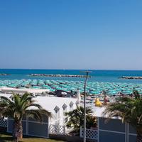 Agosto-Fano.mare e storiaLa Basilica di Vitruvio