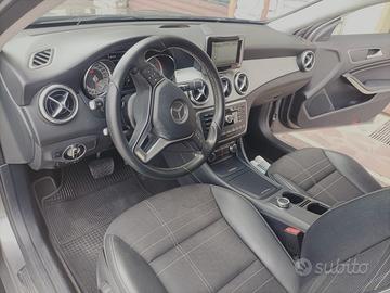Mercedes Benz GLA 200 CDI 4 MATIC