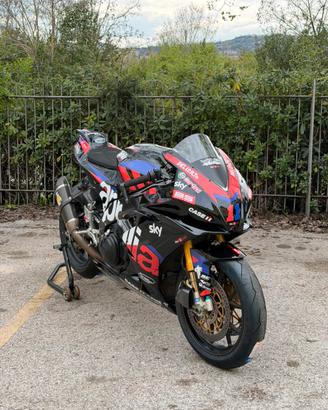 Aprilia Rsv4