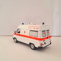 FIAT DUCATO AMBULANZA STORICA C.R.I MILANO