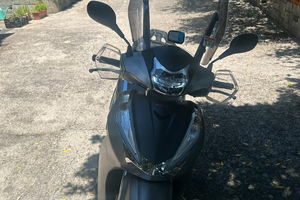 Honda sh 300