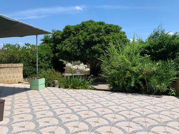 SALENTO-appartamento con ampio cortile privato