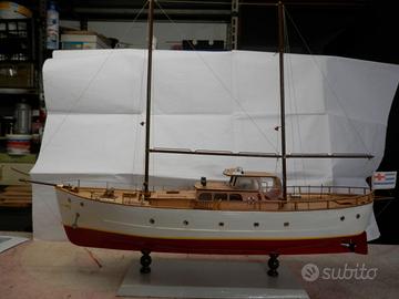 Bruma motopeschereccio spagnolo