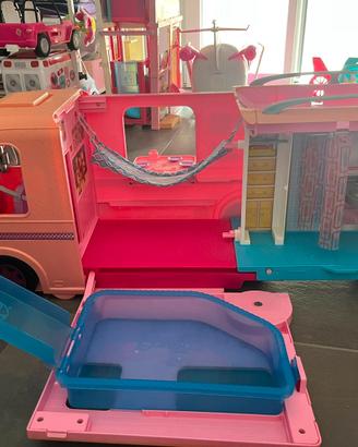 Barbie camper