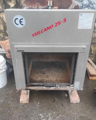 Termocamino a legna Vulcano 25-3 – 25 kW FUNZIONAN