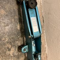 Cric  idraulico a carrello