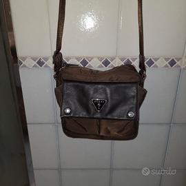 Guess Borsa tessuto pelle marrone