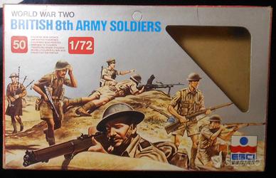 2 SET SOLDATINI ESCI 2°GM SCALA 1/72