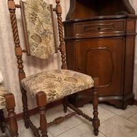 Tavolo in noce completo di 6 sedie