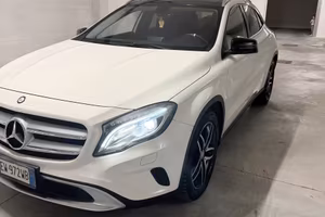 Mercedes Gla 200 , km 199