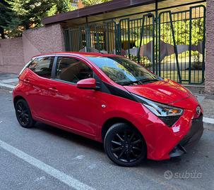 Toyota aygo allestimento connect, benzina