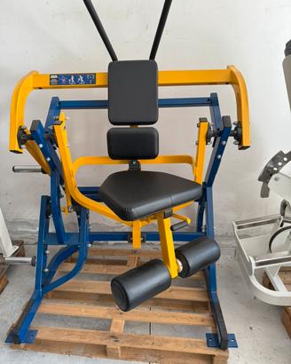 Attrezzi hammer strenght