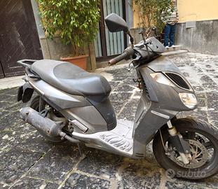 Aprilia Sportcity 300 - 2011
