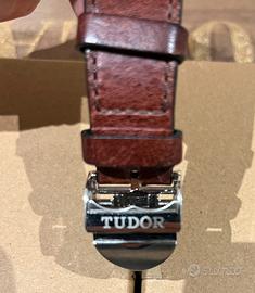 Tudor cintirino pelle con deployante