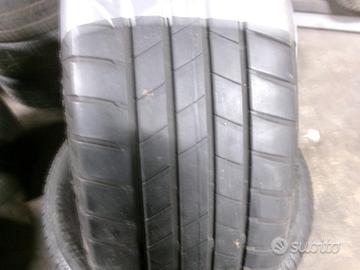 Gomme 215/65/17 99v