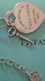 Collana Tiffany con ciondolo e chiave.