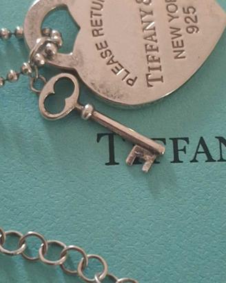 Collana Tiffany con ciondolo e chiave.