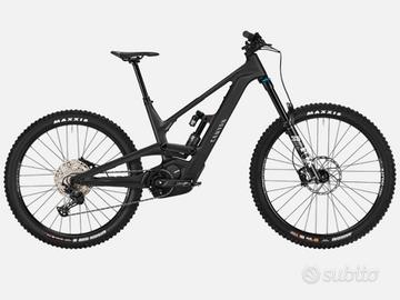 Canyon Torque:ON CF 8 – Batteria nuova 0 km