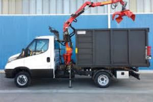 Iveco dayli con gru