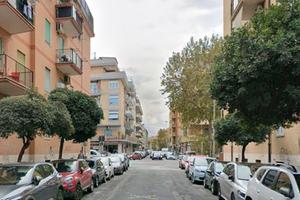 Ostia lido camera ad uso condiviso