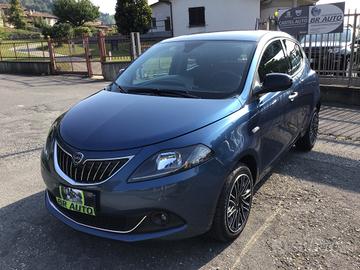 Lancia Ypsilon 1.0 FireFly 5 porte S&S Hybryd Gold