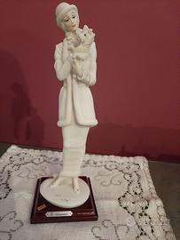 G. Armani 1987 Capodimonte "Donna con cane" 