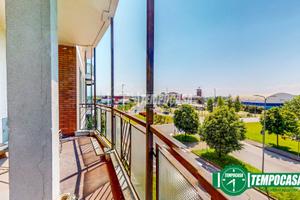 quadrilocale con doppi servizi in pista