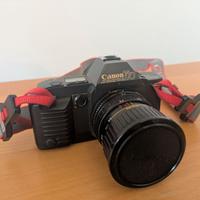 fotocamera analogica + obiettivi e accessori