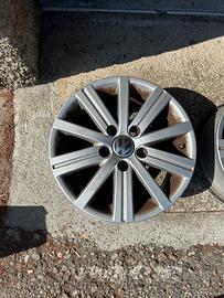 4 cerchi in lega Volkswagen Caddy 195/65 R15