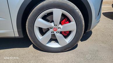 cerchi e gomme jaguar epace r19