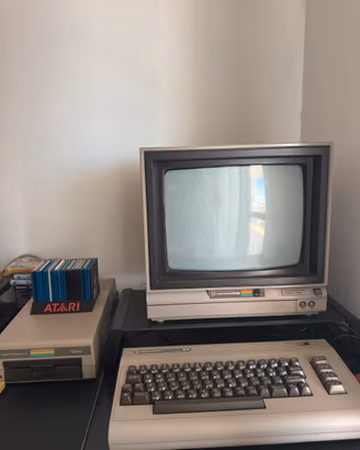 Commodore 64 + Monitor + Floppy