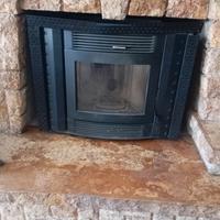 stufa pellet ad incasso per caminetto 