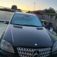 Auto Mercedes Ml 320 w164 sport