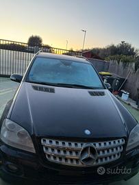 Auto Mercedes Ml 320 w164 sport