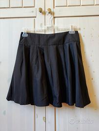 Minigonna a pieghe, nera, taglia S