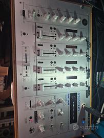 mixer Stanton RM-100