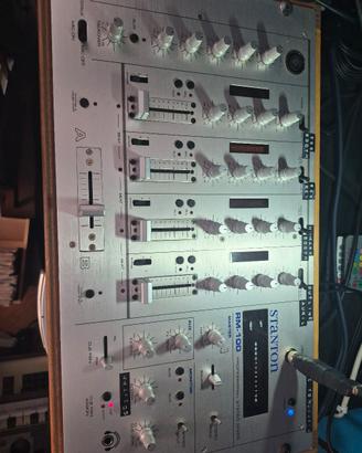 mixer Stanton RM-100
