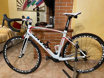 Bici da corsa Giant defy