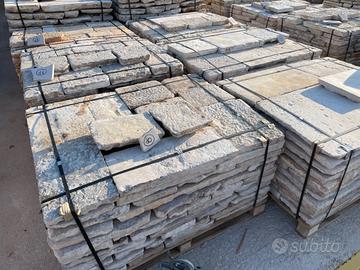 Le pietre pavimenti e rivestimenti