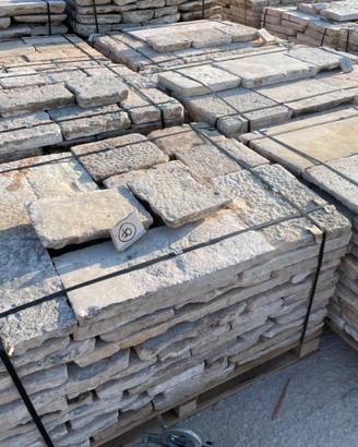 Le pietre pavimenti e rivestimenti