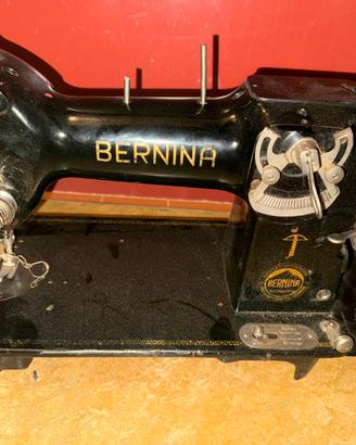 Macchina da cucire vintage bernina