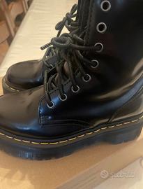 Dr martens stivali