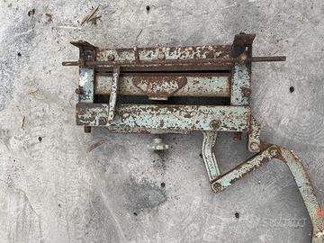 Taglia lamiera manuale da banco Buzzetti – vintage