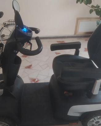 Scooter elettrico per disabili