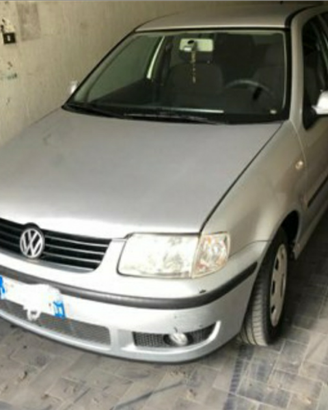 Volkswagen polo 3 e 5 porte 01 ricambi
