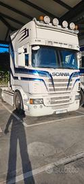 TRATTORE STRADALE SCANIA R560