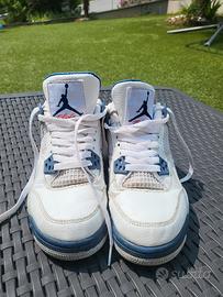 AIR JORDAN 4