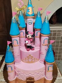 Torta scenografica Minnie 