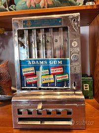 Distributore caramelle